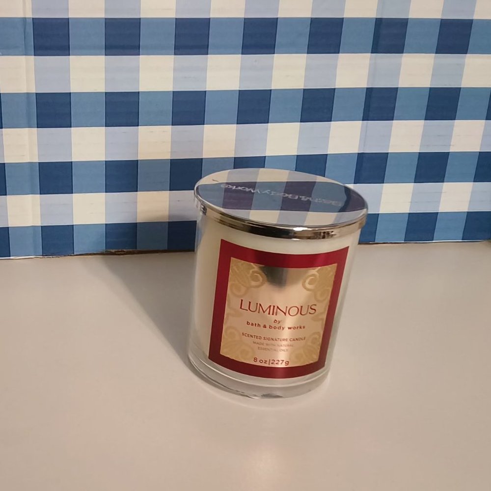 Bath and body Luminous single wick Candle